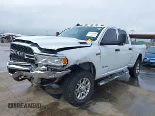 2020 Ram 2500 Tradesman z VIN 3C6UR5CJ4LG235002, wystawiony jako IAAI lot #42117169 z przebiegiem 170 299 mil mil oraz . Historia ofert i sprzedaży dostępna na DreamBid. Obrazek 2.