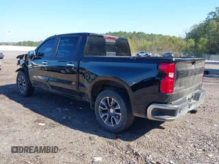 2020 Chevrolet Silverado 1500 LT with VIN 3GCPWCED2LG412902, listed as a IAAI auction lot 40823405 with 98,359 mi miles. Bid and sale history available at carsss.com. Image 3.