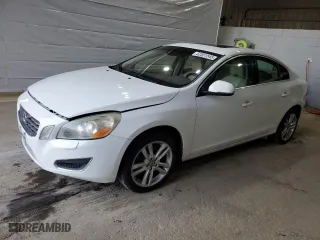 2013 Volvo S60 T5 Premier with VIN YV1612FS5D1215346, listed as a Copart auction lot 52551545 with 111,175 mi miles and Clean Title. Bid and sale history available at carsss.com. Image 1.