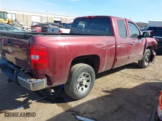 2008 Chevrolet Silverado 1500 LT w/1LT with VIN 2GCEC19CX81306736, listed as a IAAI auction lot 41598958 with 125,223 mi miles. Bid and sale history available at carsss.com. Image 4.