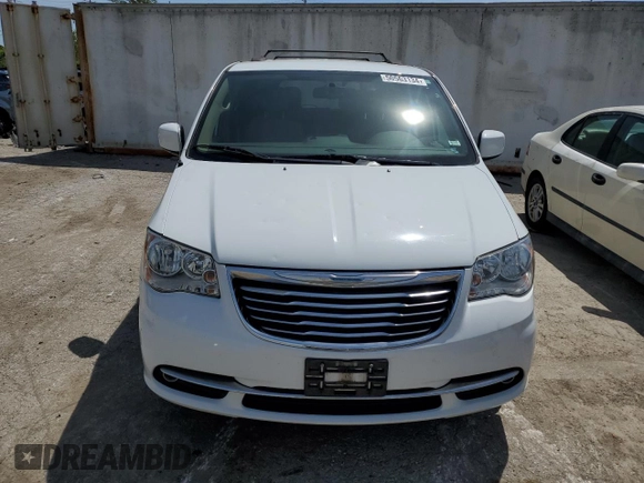 2015 Chrysler Town & Country Touring with VIN 2C4RC1BGXFR645428, listed as a Copart auction lot 50563134 with 113,417 mi miles and Clean Title. Bid and sale history available at carsss.com. Image 5.
