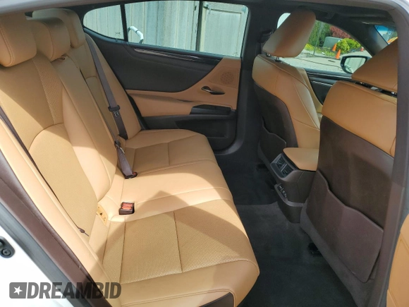 2020 Lexus ES 300h z VIN 58AD21B11LU004650, wystawiony jako Copart lot #56119995 z przebiegiem 140 172 mil mil oraz Nie do naprawy • Non repairable. Historia ofert i sprzedaży dostępna na DreamBid. Obrazek 10.
