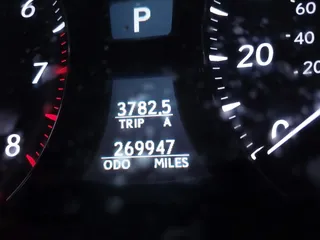 2012 Lexus LS 460 с VIN JTHBL5EFXC5113504, выставлен на аукционе IAAI как лот 42558663 с пробегом 269 947 миль миль и . История ставок и продаж доступна на DreamBid. Изображение 15.