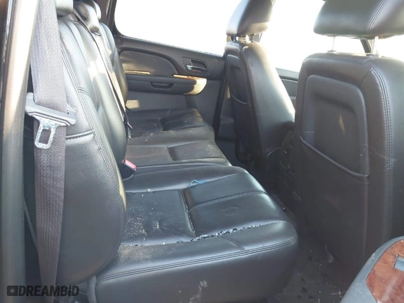 2010 Chevrolet Avalanche LT with VIN 3GNVKFE0XAG134529, listed as a IAAI auction lot 41780745 with 151,150 mi miles. Bid and sale history available at carsss.com. Image 8.