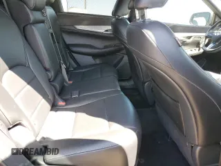 2019 Infiniti QX50 Essential z VIN 3PCAJ5M38KF110494, wystawiony jako Copart lot #56194745 z przebiegiem 84 836 mil mil oraz Czysty tytuł • Clean title. Historia ofert i sprzedaży dostępna na DreamBid. Obrazek 11.