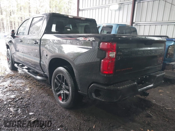 2021 Chevrolet Silverado 1500 RST with VIN 1GCUYEED7MZ390633, listed as a IAAI auction lot 41798156 with 49,277 mi miles. Bid and sale history available at carsss.com. Image 3.