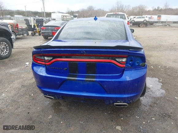 2022 Dodge Charger SXT with VIN 2C3CDXJG6NH143483, listed as a IAAI auction lot 41642211 with 111,484 mi miles. Bid and sale history available at carsss.com. Image 17.