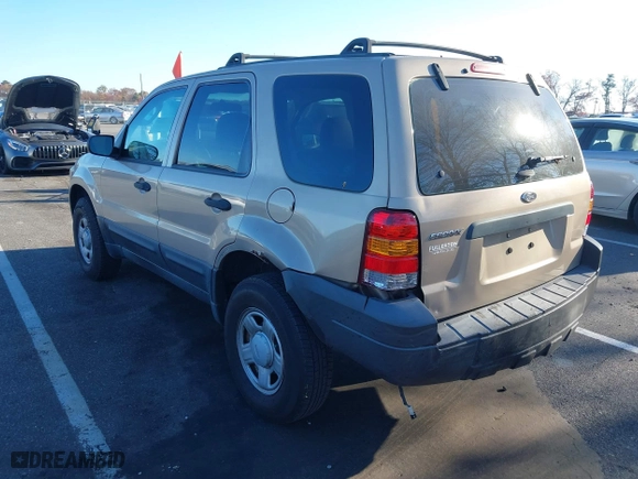 2007 Ford Escape XLS with VIN 1FMYU92Z77KA40397, listed as a IAAI auction lot 40768784 with 112,097 mi miles. Bid and sale history available at carsss.com. Image 6.