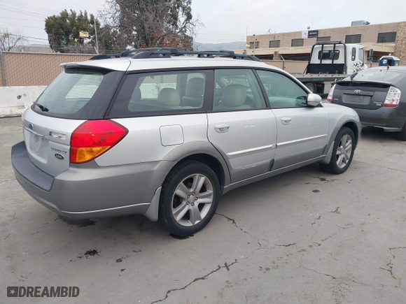 2006 Subaru Legacy Wagon Outback 3.0 R L.L. Bean with VIN 4S4BP86C364363099, listed as a IAAI auction lot 41556715 with 285,406 mi miles. Bid and sale history available at carsss.com. Image 4.
