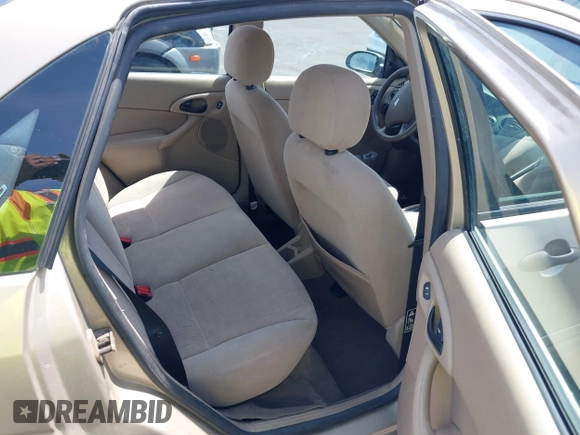 2002 Ford Focus SE with VIN 1FAFP343X2W287803, listed as a IAAI auction lot 41980504 with 63,748 mi miles and . Bid and sale history available at carsss.com. Image 8.