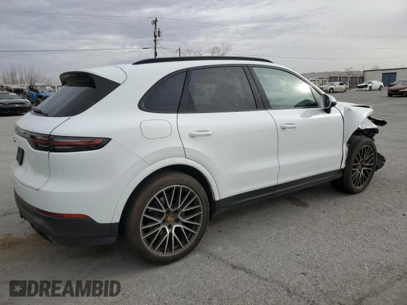 2021 Porsche Cayenne z VIN WP1AA2AY0MDA03642, wystawiony jako Copart lot #47849765 z przebiegiem 60 787 mil mil oraz Szkoda całkowita • Salvage title. Historia ofert i sprzedaży dostępna na DreamBid. Obrazek 3.