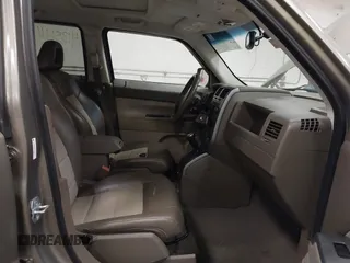 2007 Jeep Patriot Limited with VIN 1J8FF48W37D377328, listed as a IAAI auction lot 41356111 with 114,276 mi miles and . Bid and sale history available at DreamBid. Image 5.