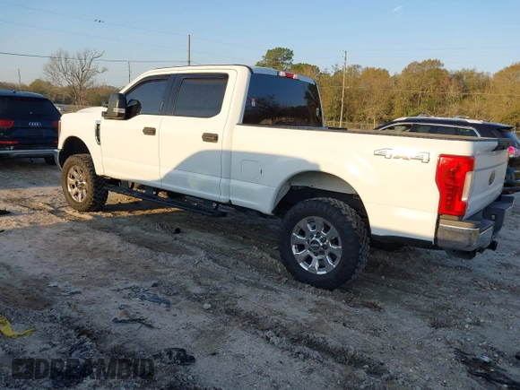 2019 Ford F-250 XL with VIN 1FT7W2B63KEE34610, listed as a IAAI auction lot 41698516 with 118,110 mi miles and . Bid and sale history available at DreamBid. Image 3.