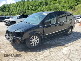 2013 Chrysler Town & Country Touring z VIN 2C4RC1BG7DR744589, wystawiony jako Copart lot #55592955 z przebiegiem 120 540 mil mil oraz Szkoda całkowita • Salvage title. Historia ofert i sprzedaży dostępna na DreamBid. Obrazek 1.