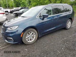 2022 Chrysler Pacifica Touring L with VIN 2C4RC1BG3NR155394, listed as a Copart auction lot 61610075 with 18,286 mi miles and Salvage title. Bid and sale history available at DreamBid. Image 1.