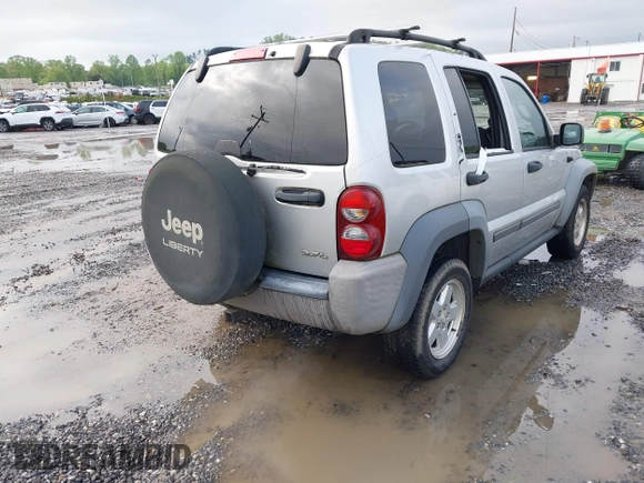 2006 Jeep Liberty Sport with VIN 1J4GL48K86W158301, listed as a IAAI auction lot 42095349 with 217,187 mi miles. Bid and sale history available at carsss.com. Image 4.