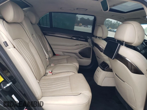 2018 Genesis G90 Ultimate with VIN KMHG54JH6JU040553, listed as a Copart auction lot 50723175 with 86,334 mi miles and Salvage Title. Bid and sale history available at carsss.com. Image 10.