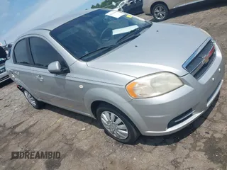 2008 Chevrolet Aveo LS z VIN KL1TD56668B113890, wystawiony jako IAAI lot #42340441 z przebiegiem 108 110 mil mil oraz . Historia ofert i sprzedaży dostępna na DreamBid. Obrazek 1.