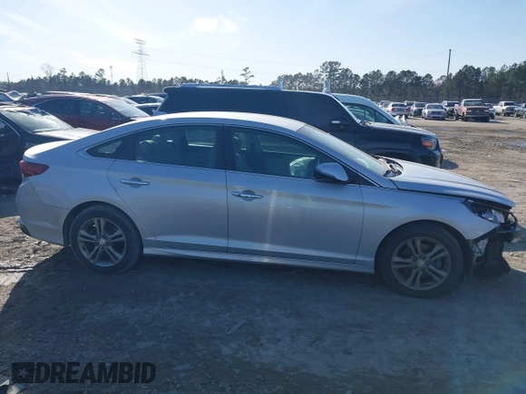 2018 Hyundai Sonata SEL with VIN 5NPE34AFXJH637053, listed as a IAAI auction lot 41723294 with 47,574 mi miles and . Bid and sale history available at carsss.com. Image 13.