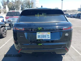 2019 Land Rover Range Rover Velar R-Dynamic SE with VIN SALYL2EXXKA217654, listed as a IAAI auction lot 42019943 with 63,332 mi miles. Bid and sale history available at carsss.com. Image 17.