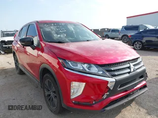 2020 Mitsubishi Eclipse Cross LE z VIN JA4AT4AA5LZ001536, wystawiony jako IAAI lot #41916001 z przebiegiem 93 445 mil mil oraz . Historia ofert i sprzedaży dostępna na DreamBid. Obrazek 1.