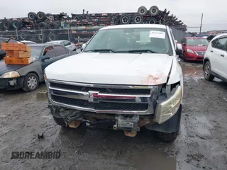 2010 Chevrolet Silverado 1500 with VIN 1GCSCPE09AZ283481, listed as a IAAI auction lot 41627885 with 159,773 mi miles and . Bid and sale history available at DreamBid. Image 11.
