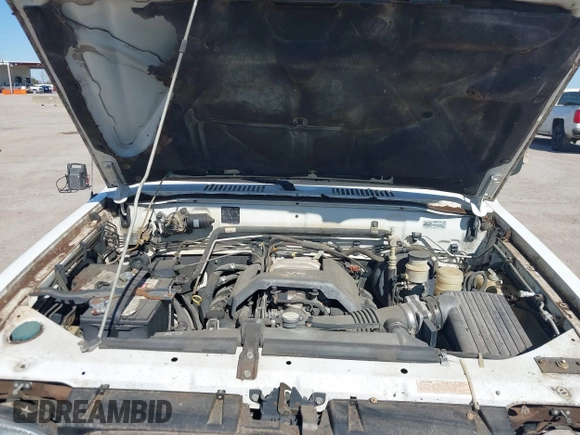 1998 Isuzu Trooper S with VIN JACDJ58X0W7913434, listed as a IAAI auction lot 41690061 with 208,306 mi miles and . Bid and sale history available at DreamBid. Image 10.