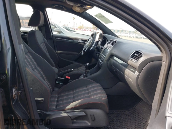 2010 Volkswagen GTI с VIN WVWGV7AJ4AW337740, выставлен на аукционе IAAI как лот 41472317 с пробегом 84 763 миль миль и . История ставок и продаж доступна на DreamBid. Изображение 5.