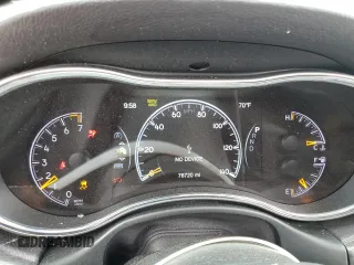 2021 Jeep Grand Cherokee Limited z VIN 1C4RJFBG0MC592389, wystawiony jako Copart lot #55819685 z przebiegiem 76 720 mil mil oraz Szkoda całkowita • Salvage title. Historia ofert i sprzedaży dostępna na DreamBid. Obrazek 9.
