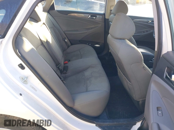 2013 Hyundai Sonata Hybrid with VIN KMHEC4A45DA065198, listed as a IAAI auction lot 42137511 with 219,500 mi miles. Bid and sale history available at carsss.com. Image 8.