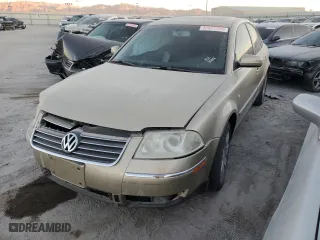 2002 Volkswagen Passat GLX with VIN WVWTH63B92P061508, listed as a Copart auction lot 89027255 with 174,657 mi miles and Non Repairable. Bid and sale history available at carsss.com. Image 1.