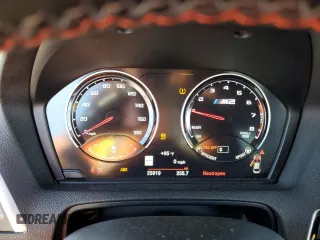 2021 BMW M2 Competition z VIN WBS2U7C04M7J45680, wystawiony jako Copart lot #43851495 z przebiegiem 25 919 mil mil oraz Szkoda całkowita • Salvage title. Historia ofert i sprzedaży dostępna na DreamBid. Obrazek 9.