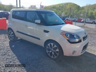 2013 Kia Soul + with VIN KNDJT2A6XD7488235, listed as a IAAI auction lot 42115372 with 156,256 mi miles and . Bid and sale history available at DreamBid. Image 1.