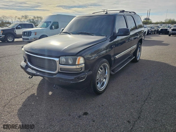 2002 GMC Yukon SLT with VIN 1GKEC13T22R316561, listed as a Copart auction lot 89024935 with 235,402 mi miles and Clean Title. Bid and sale history available at carsss.com. Image 2.