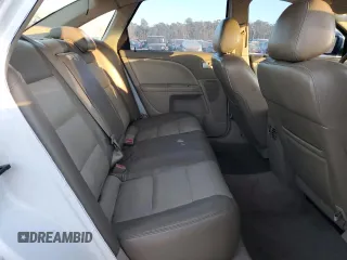 2005 Mercury Montego Luxury z VIN 1MEFM40195G608644, wystawiony jako Copart lot #83732794 z przebiegiem 231 619 mil mil oraz Szkoda całkowita • Salvage title. Historia ofert i sprzedaży dostępna na DreamBid. Obrazek 10.