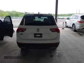 2020 Volkswagen Tiguan S z VIN 3VV1B7AX1LM110352, wystawiony jako IAAI lot #42224581 z przebiegiem 60 597 mil mil oraz . Historia ofert i sprzedaży dostępna na DreamBid. Obrazek 17.