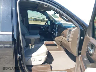 2019 GMC Sierra 1500 SLT with VIN 3GTU9DED8KG296636, listed as a IAAI auction lot 41602200 with 77,524 mi miles. Bid and sale history available at carsss.com. Image 5.