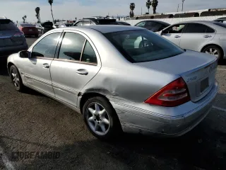 2003 Mercedes-Benz C 240 с VIN WDBRF61J43F336332, выставлен на аукционе Copart как лот 45718375 с пробегом 158 722 миль миль и Списание • Salvage title. История ставок и продаж доступна на DreamBid. Изображение 2.