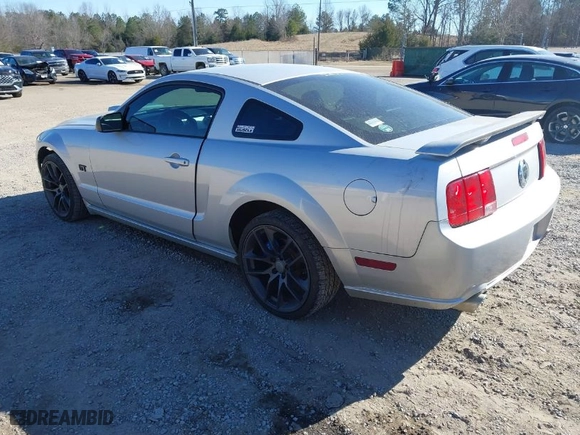 2008 Ford Mustang GT Deluxe with VIN 1ZVHT82H185201557, listed as a IAAI auction lot 41382517 with NaN miles. Bid and sale history available at carsss.com. Image 3.