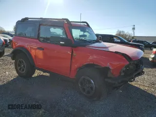 2021 Ford Bronco z VIN 1FMDE5CH3MLA60288, wystawiony jako Copart lot #79826644 z przebiegiem 12 451 mil mil oraz Szkoda całkowita • Salvage title. Historia ofert i sprzedaży dostępna na DreamBid. Obrazek 4.