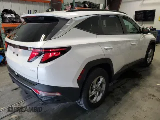 2024 Hyundai Tucson SEL with VIN 5NMJBCDE2RH428963, listed as a Copart auction lot 53304445 with 17,793 mi miles and Clean Title. Bid and sale history available at carsss.com. Image 3.