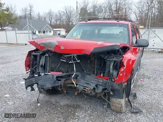 2005 Chevrolet Avalanche Z71 with VIN 3GNEK12Z95G183264, listed as a IAAI auction lot 41583103 with 171,137 mi miles. Bid and sale history available at carsss.com. Image 6.