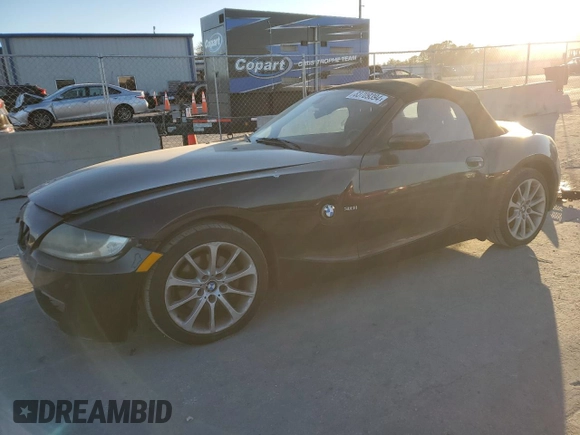 2007 BMW Z4 3.0i with VIN 4USBU33567LW72296, listed as a Copart auction lot 83709394 with 139,740 mi miles and Salvage Title. Bid and sale history available at carsss.com. Image 1.