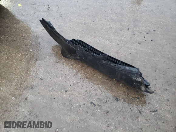 2023 BMW XM z VIN 5YM23CS05P9S12744, wystawiony jako Copart lot #43061175 z przebiegiem Nie podano mil oraz Szkoda całkowita • Salvage title. Historia ofert i sprzedaży dostępna na DreamBid. Obrazek 12.