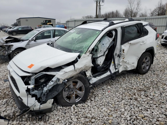 2024 Toyota RAV4 Hybrid LE z VIN JTMMWRFV2RD246027, wystawiony jako Copart lot #52181695 z przebiegiem Nie podano mil oraz Szkoda całkowita • Salvage title. Historia ofert i sprzedaży dostępna na DreamBid. Obrazek 1.