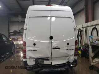 2014 Mercedes-Benz Sprinter Cargo EXT with VIN WD3PE8DC5E5838869, listed as a Copart auction lot 44846725 with 339,493 mi miles and Salvage Title. Bid and sale history available at carsss.com. Image 6.
