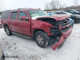 2013 Chevrolet Suburban LT with VIN 1GNSKJE73DR221583, listed as a IAAI auction lot 41252000 with 166,527 mi miles. Bid and sale history available at carsss.com. Image 1.
