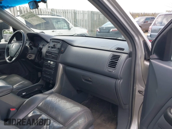 2005 Honda Pilot EX-L with VIN 5FNYF18625B062816, listed as a IAAI auction lot 42221428 with 258,651 mi miles and . Bid and sale history available at DreamBid. Image 5.