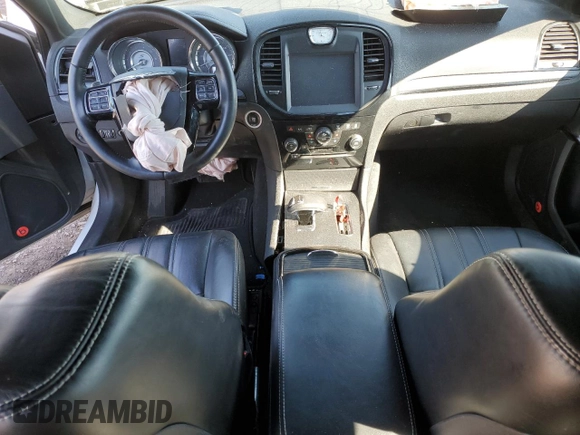 2013 Chrysler 300 with VIN 2C3CCABGXDH739421, listed as a Copart auction lot 47422055 with 117,364 mi miles and Salvage Title. Bid and sale history available at carsss.com. Image 8.