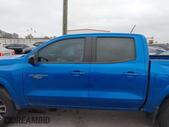 2023 Chevrolet Colorado 4WD Z71 with VIN 1GCPTDEK5P1132246, listed as a IAAI auction lot 41725699 with 24,874 mi miles and . Bid and sale history available at DreamBid. Image 13.